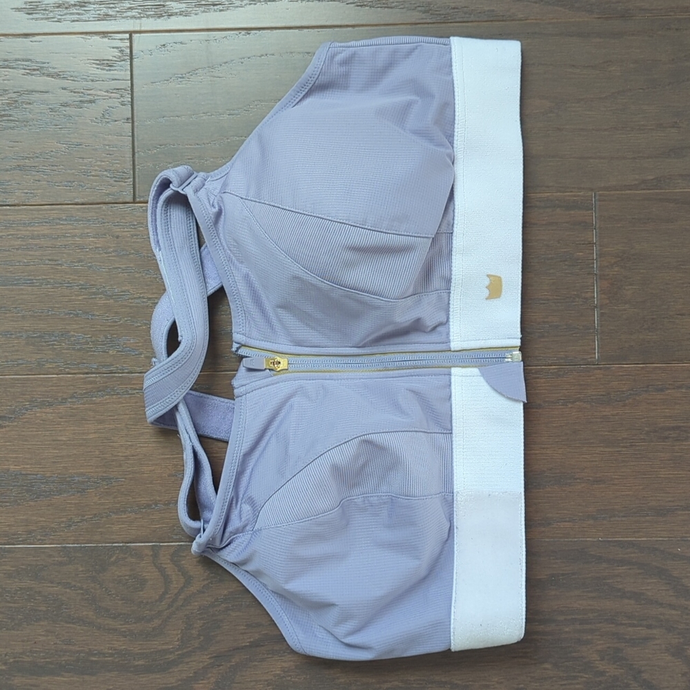Shefit sports bra